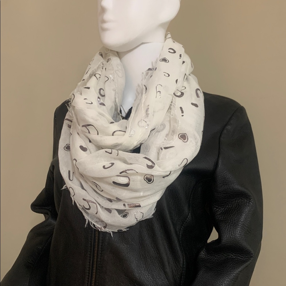 Juicy couture new infinity scarf back to school cool